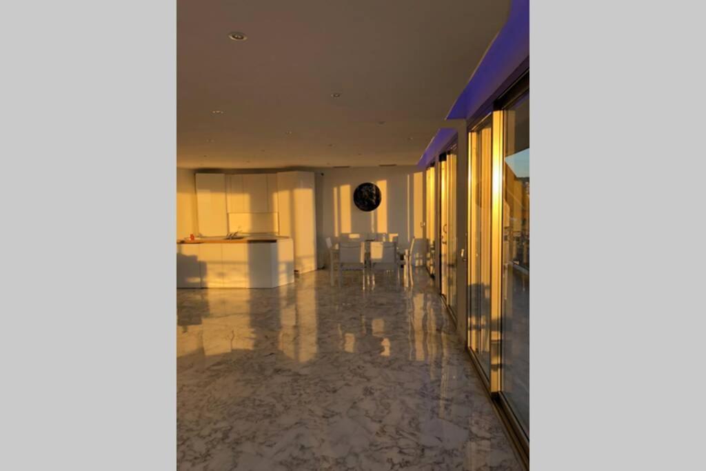 Promenade Des Anglais Amazing Sea View 140M2 3Br Nice Bagian luar foto